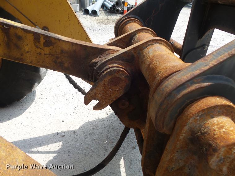 image for item K7636 2003 John Deere 624H wheel loader