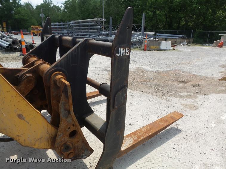 image for item K7636 2003 John Deere 624H wheel loader