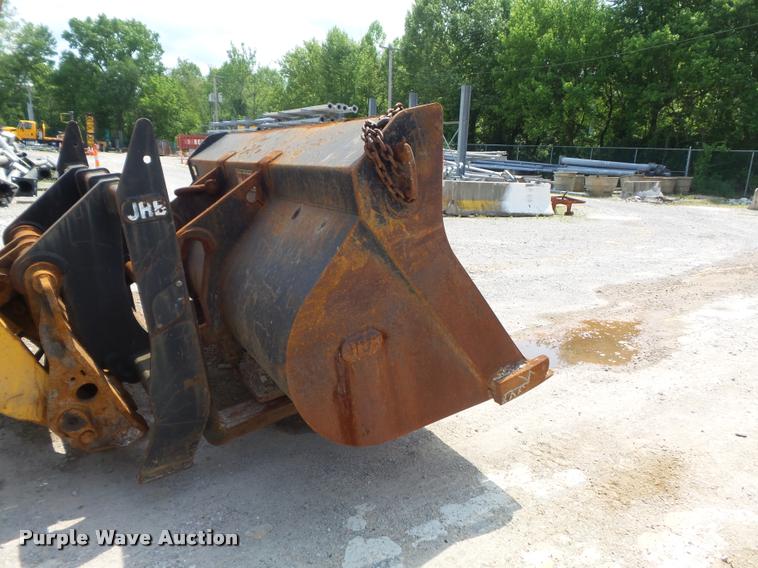 image for item K7636 2003 John Deere 624H wheel loader