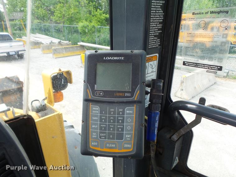 image for item K7636 2003 John Deere 624H wheel loader