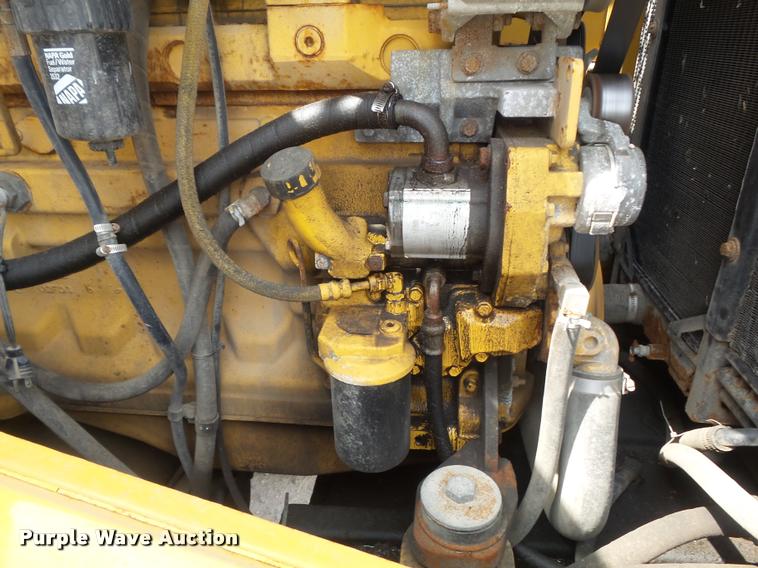 image for item K7636 2003 John Deere 624H wheel loader