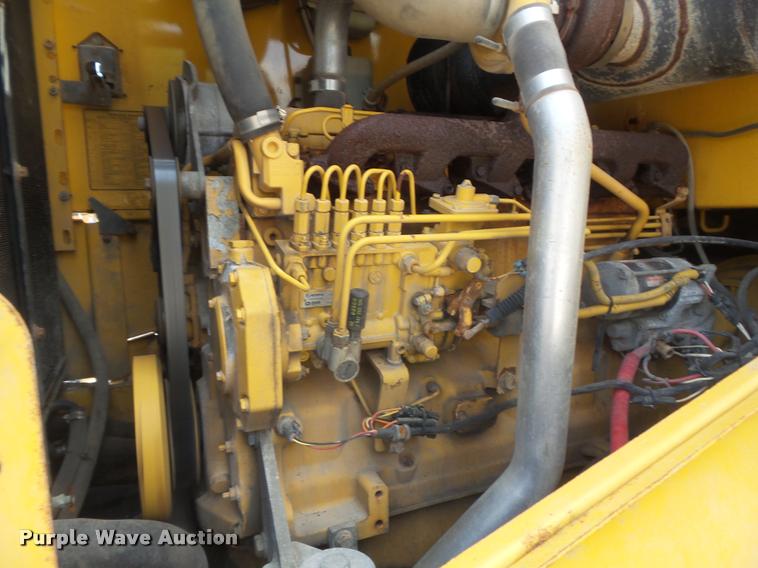 image for item K7636 2003 John Deere 624H wheel loader