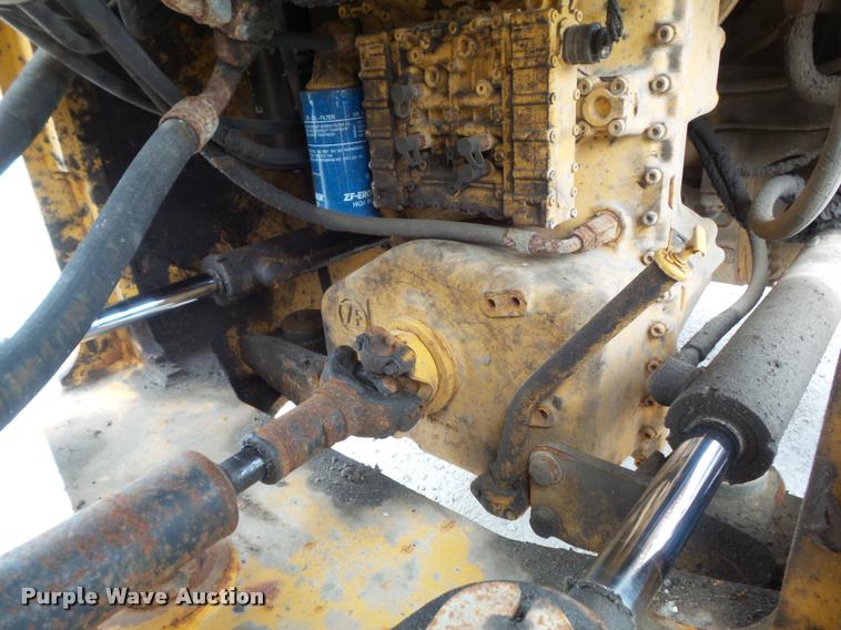 image for item K7636 2003 John Deere 624H wheel loader