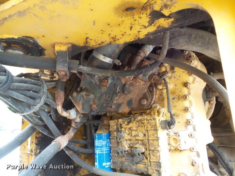 image for item K7636 2003 John Deere 624H wheel loader