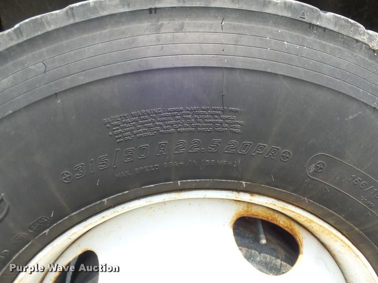 image for item K7639 2002 International F2554 dump truck