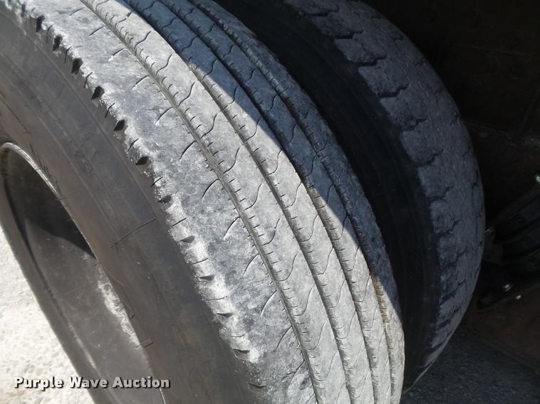 image for item K7639 2002 International F2554 dump truck