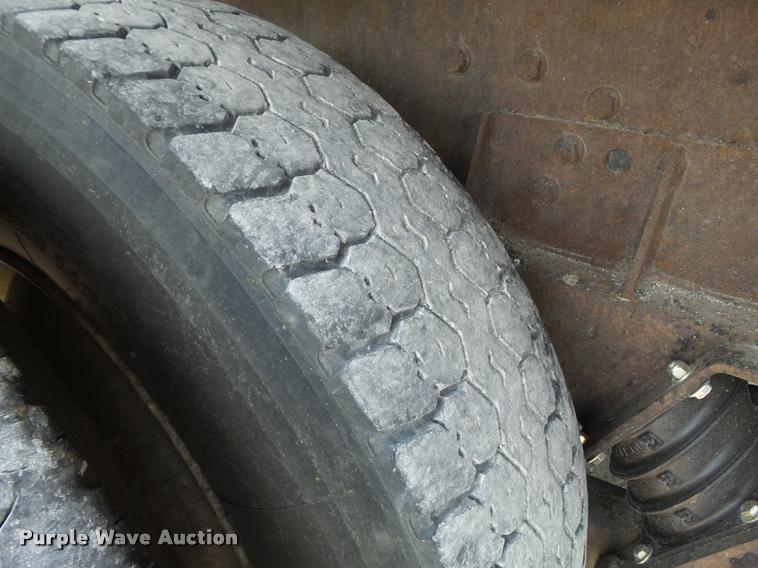 image for item K7639 2002 International F2554 dump truck