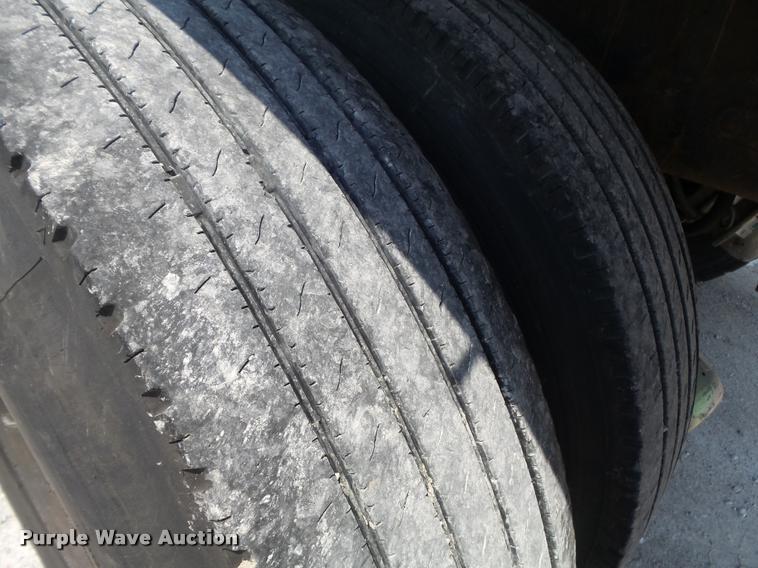 image for item K7639 2002 International F2554 dump truck