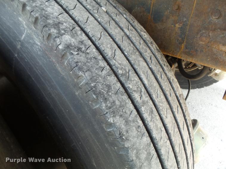 image for item K7639 2002 International F2554 dump truck