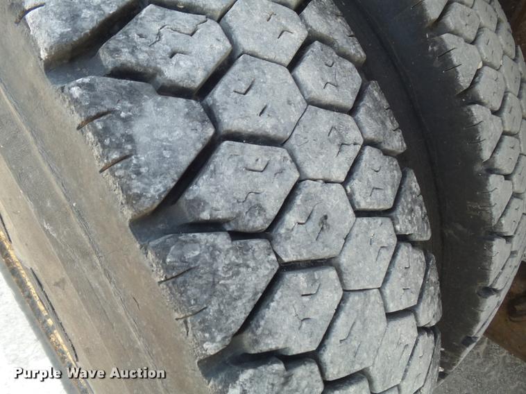 image for item K7639 2002 International F2554 dump truck