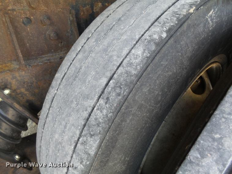 image for item K7639 2002 International F2554 dump truck