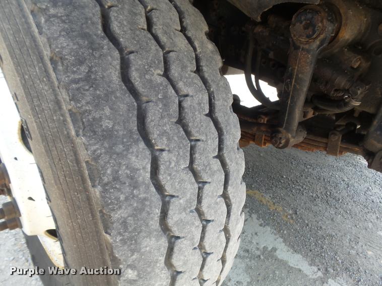 image for item K7639 2002 International F2554 dump truck