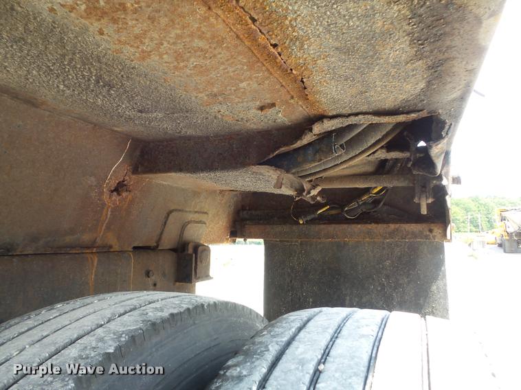 image for item K7639 2002 International F2554 dump truck