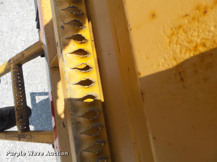 image for item K7639 2002 International F2554 dump truck