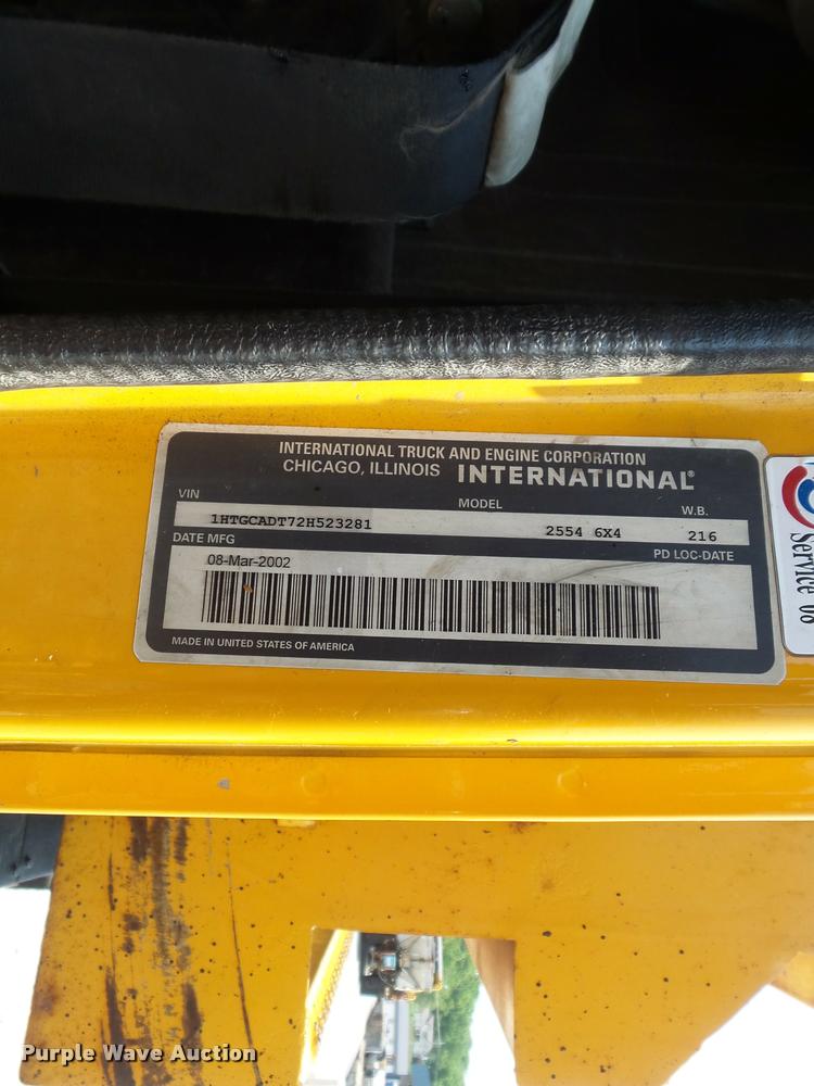 image for item K7639 2002 International F2554 dump truck