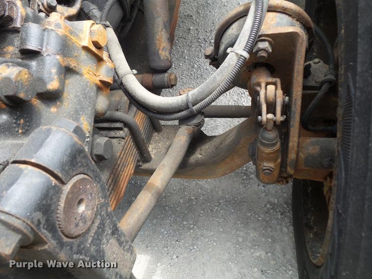 image for item K7641 2000 International 4900 Crew Cab dump truck