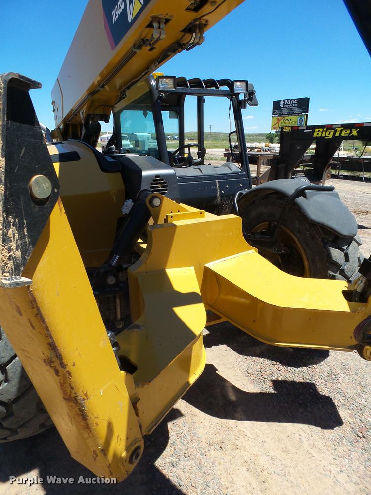 image for item L1520 2013 Caterpillar TL943C telehandler