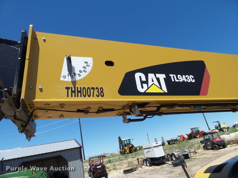 image for item L1520 2013 Caterpillar TL943C telehandler