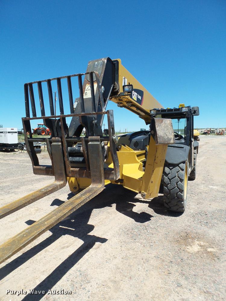 image for item L1520 2013 Caterpillar TL943C telehandler