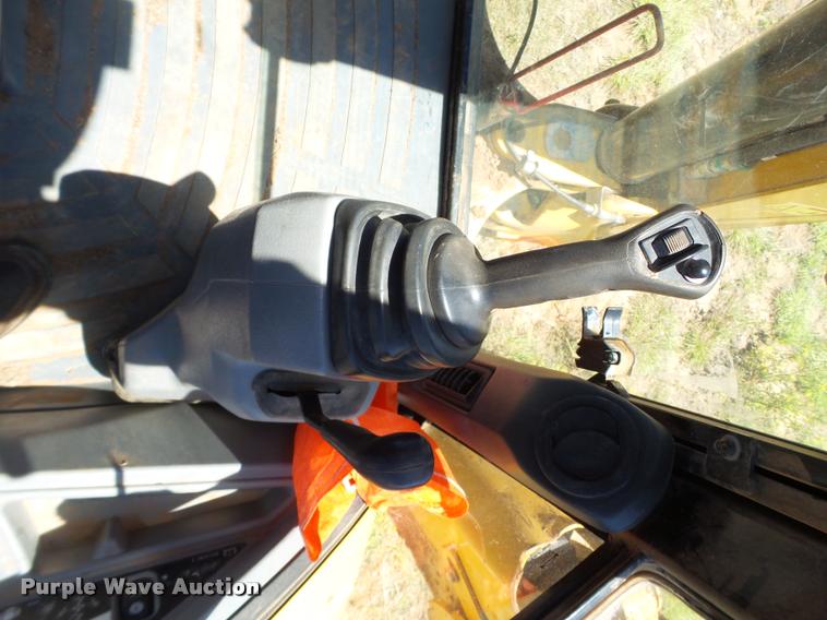 image for item L1521 2012 Caterpillar 420F backhoe