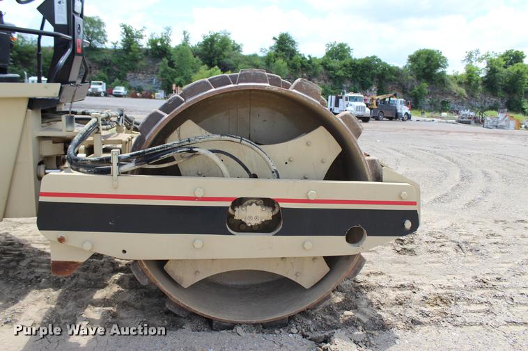 image for item L1968 1995 Ingersoll Rand SD100F Propac single drum vibratory roller