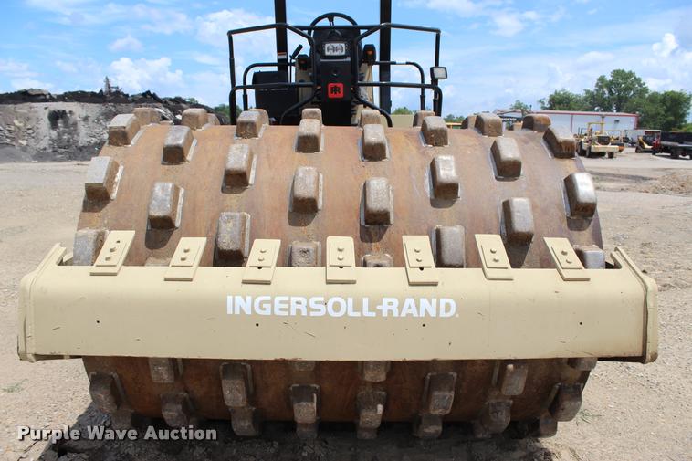 image for item L1968 1995 Ingersoll Rand SD100F Propac single drum vibratory roller