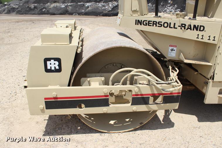 image for item L1969 1994 Ingersoll Rand DD65 double drum vibratory roller