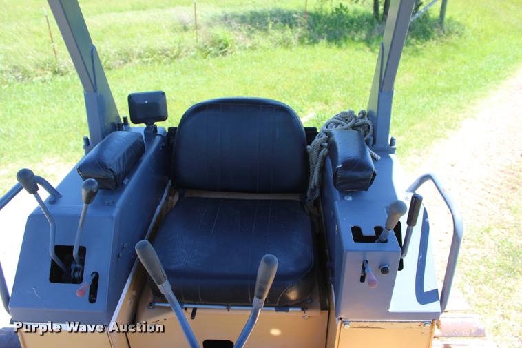 image for item L1974 Komatsu D21P-6 dozer