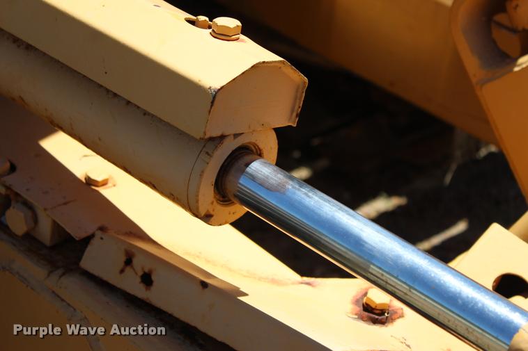 image for item L1974 Komatsu D21P-6 dozer