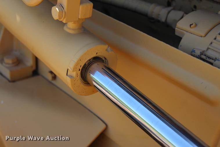 image for item L1974 Komatsu D21P-6 dozer