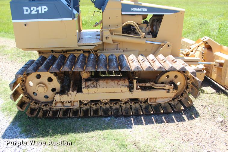 image for item L1974 Komatsu D21P-6 dozer