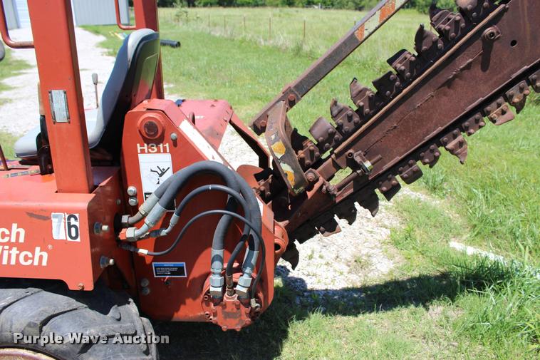 image for item L1976 1998 Ditch Witch 3700DD trencher