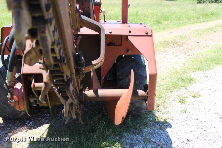 image for item L1976 1998 Ditch Witch 3700DD trencher