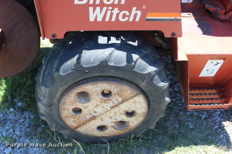 image for item L1976 1998 Ditch Witch 3700DD trencher