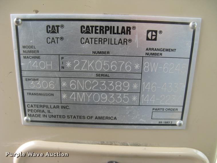 image for item L2333 2001 Caterpillar 140H motor grader