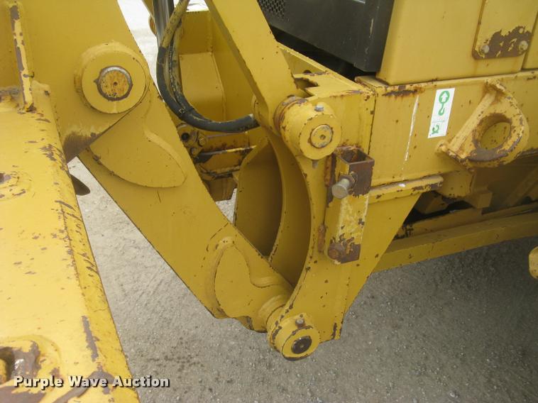 image for item L2333 2001 Caterpillar 140H motor grader