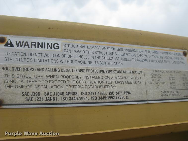 image for item L2333 2001 Caterpillar 140H motor grader