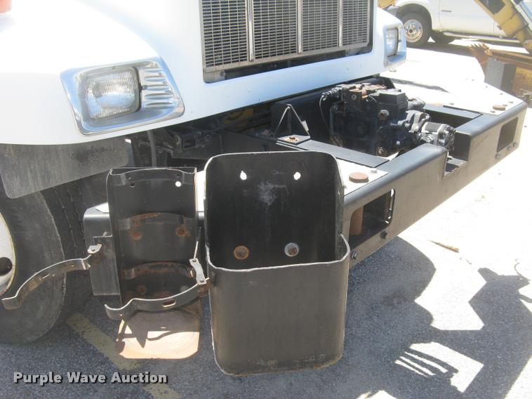 image for item L2340 2001 Peterbilt 330 asphalt distribution truck