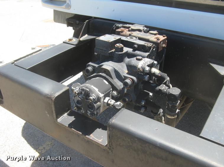 image for item L2340 2001 Peterbilt 330 asphalt distribution truck