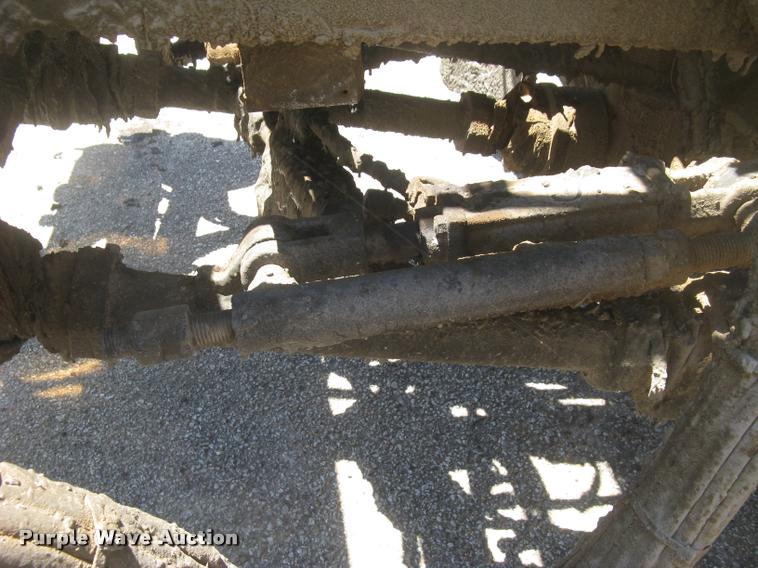 image for item L2340 2001 Peterbilt 330 asphalt distribution truck