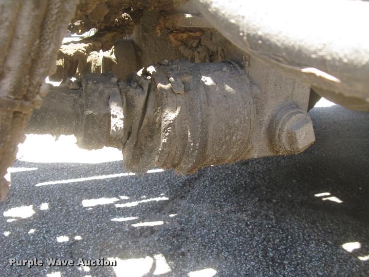 image for item L2340 2001 Peterbilt 330 asphalt distribution truck