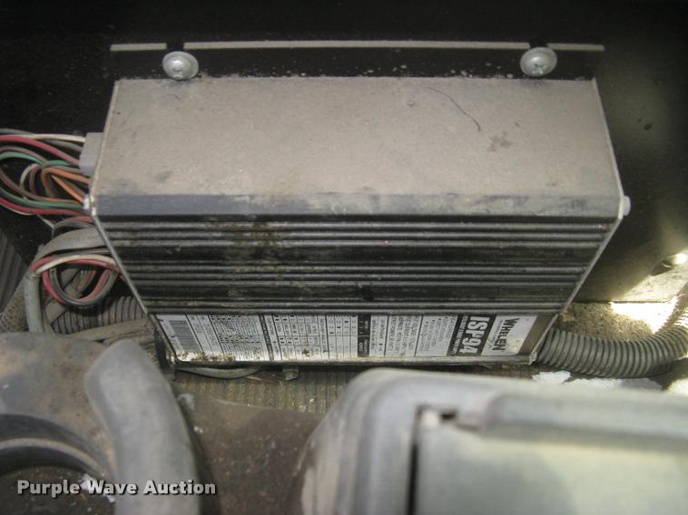 image for item L2340 2001 Peterbilt 330 asphalt distribution truck