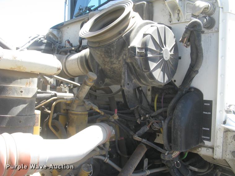 image for item L2340 2001 Peterbilt 330 asphalt distribution truck