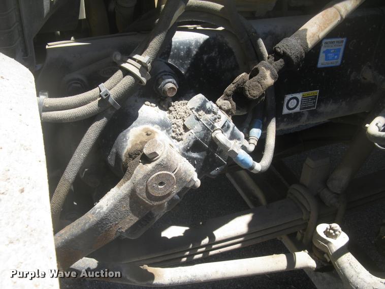 image for item L2340 2001 Peterbilt 330 asphalt distribution truck