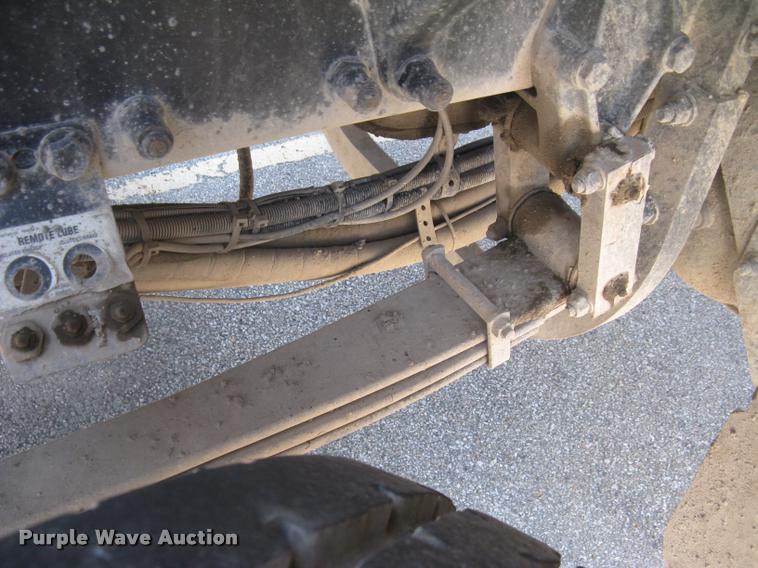 image for item L2340 2001 Peterbilt 330 asphalt distribution truck