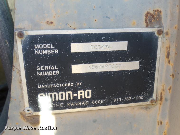 image for item L4700 1993 Ford LT8000 crane truck