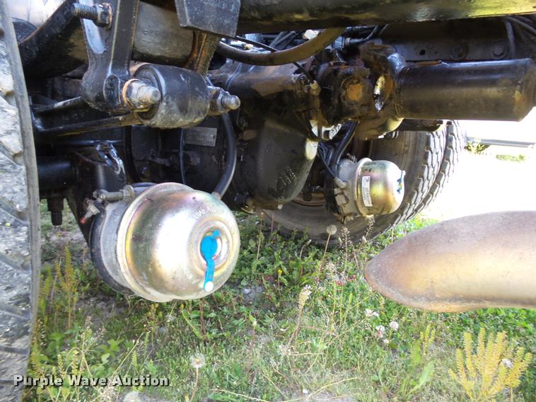 image for item L5598 1999 Mack CH612 dump truck