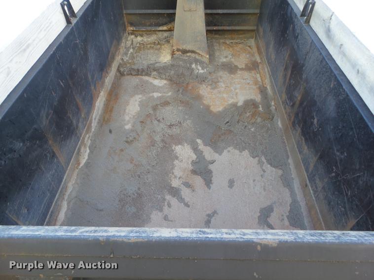 image for item L5598 1999 Mack CH612 dump truck