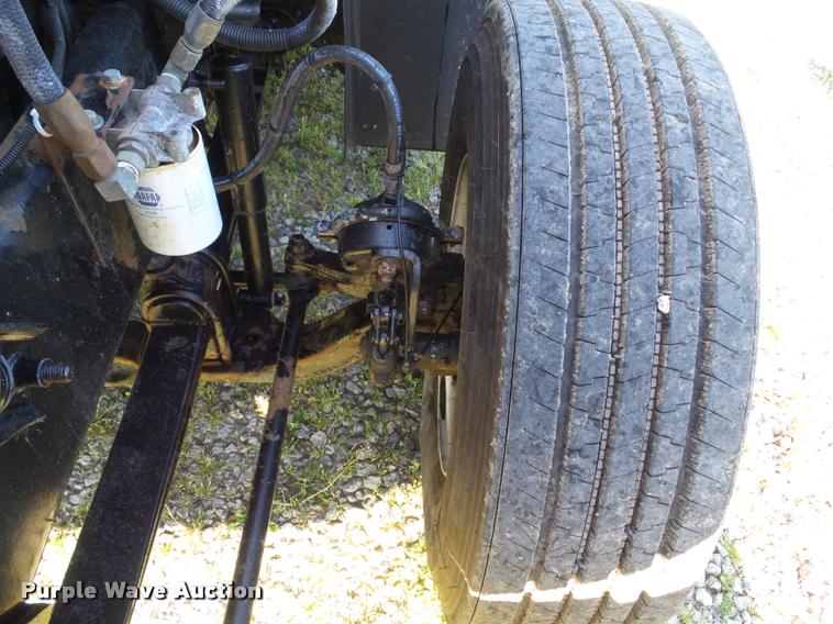 image for item L5598 1999 Mack CH612 dump truck