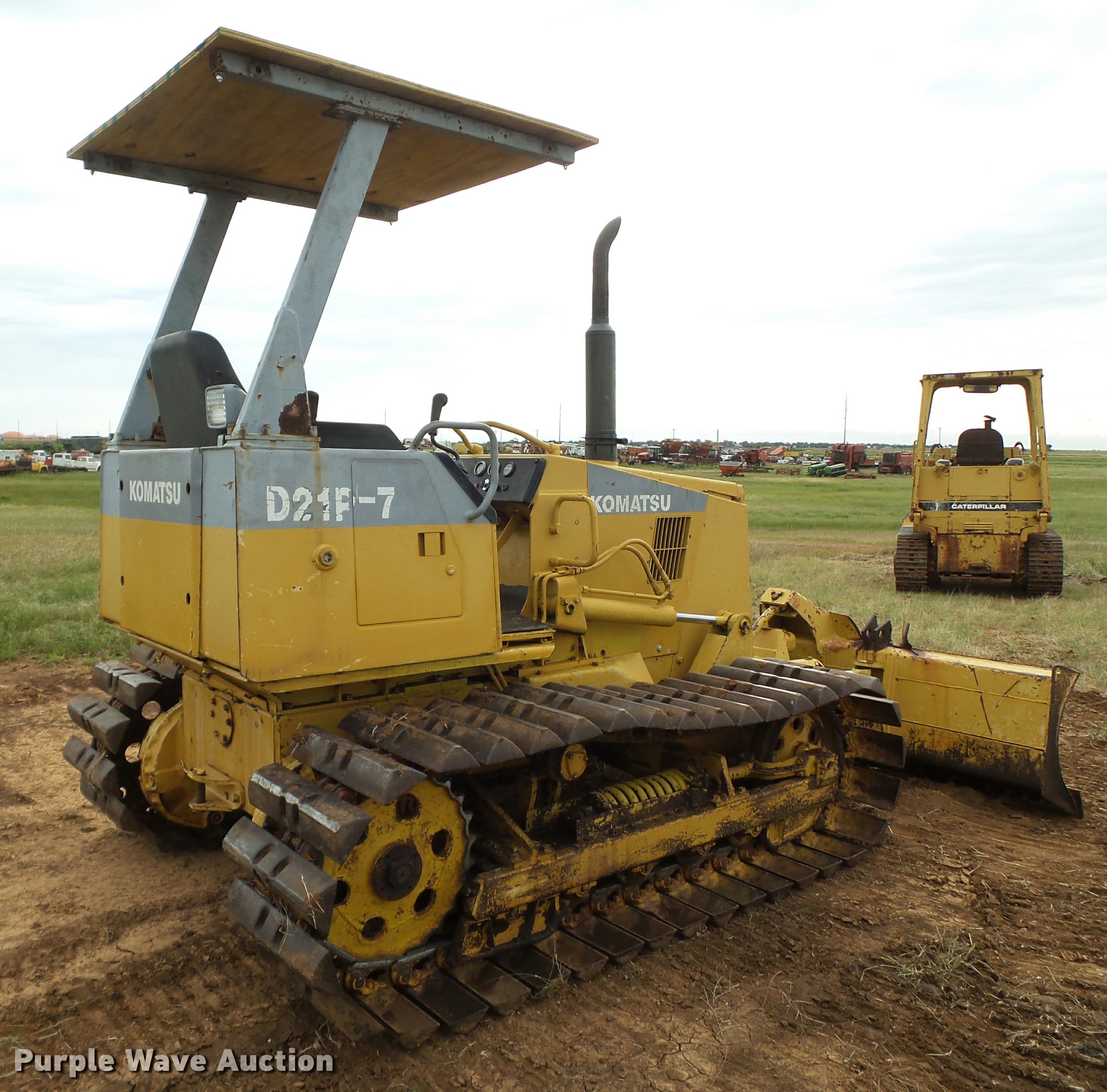 Komatsu D21P7 dozer in Geronimo, OK Item DL9146 sold Purple Wave